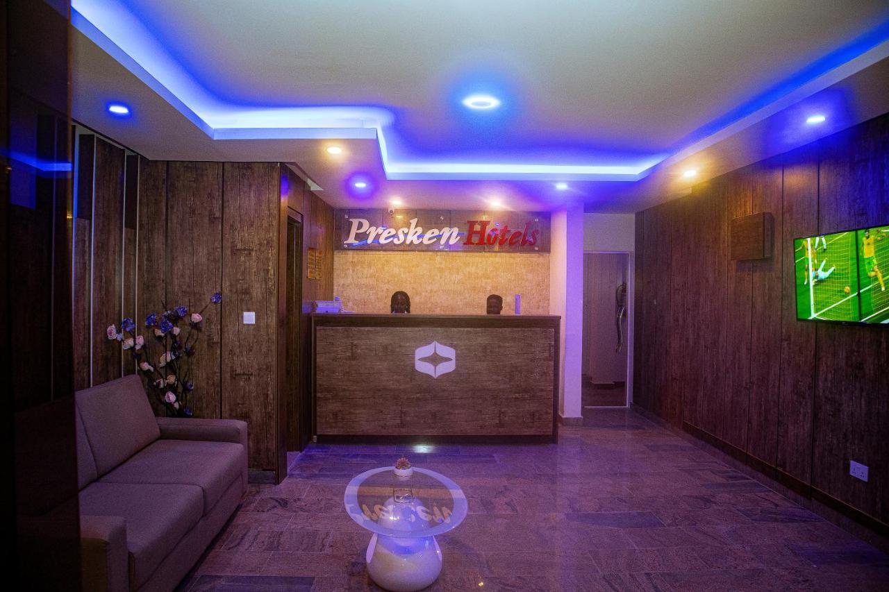 Presken Hotels @Fajodd-4 Ikeja Esterno foto